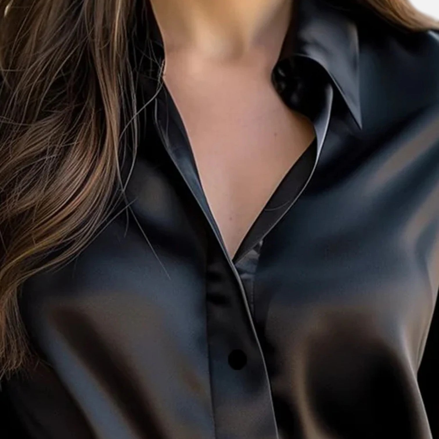 Eliaro Moda | Blouse Noire en Satin à Manches Longues pour Femme – Élégance Intemporelle, Sophistication Moderne