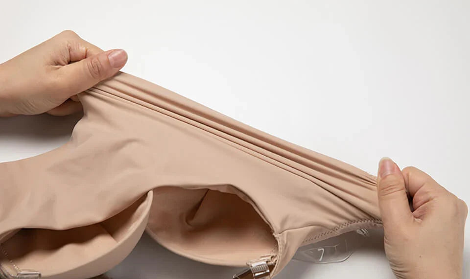 Tělový tvarovač pro ženy s hlubokým výstřihem a odhalenými zády