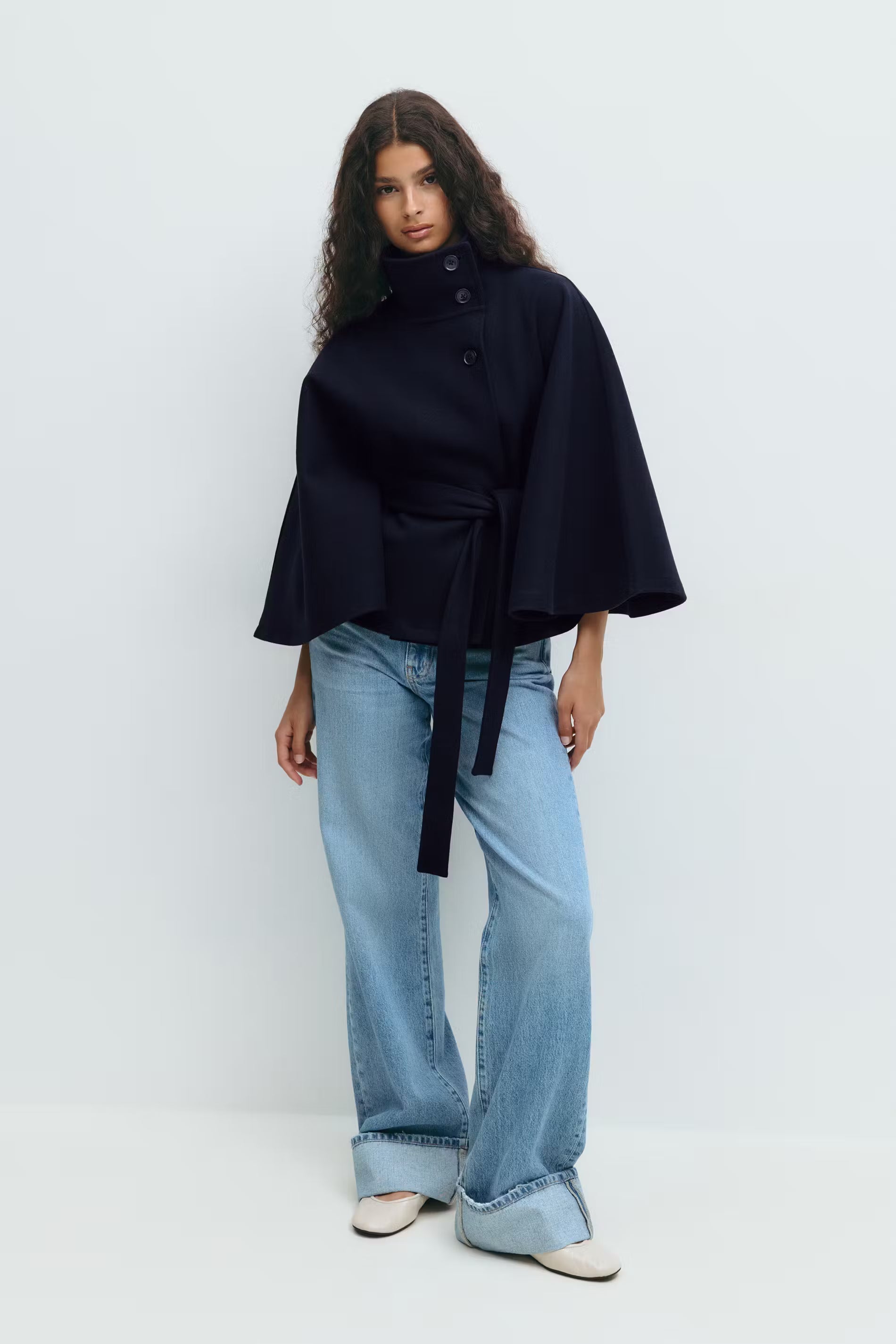Veste cape avec col montant et ceinture ajustable pour femme