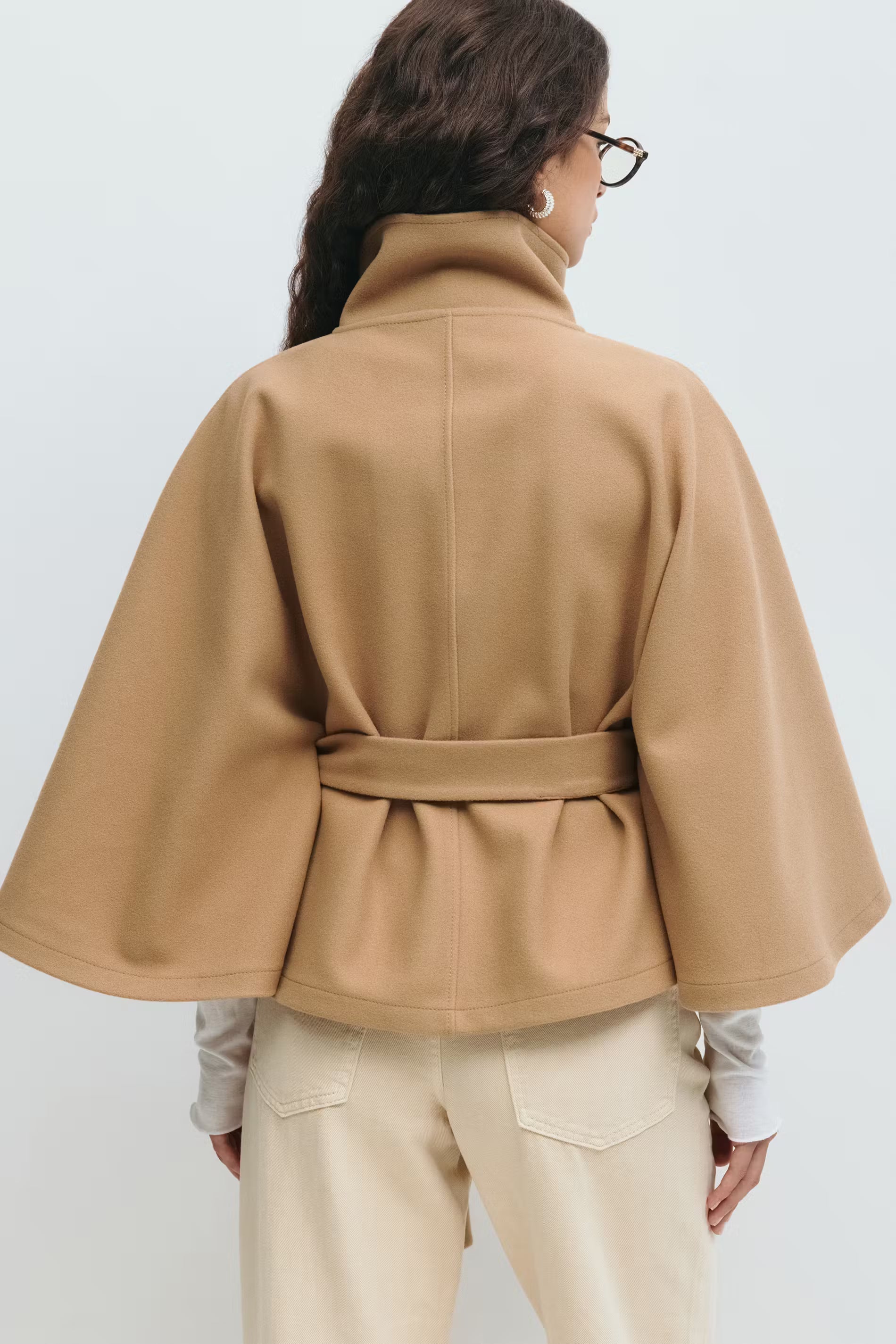Veste cape avec col montant et ceinture ajustable pour femme