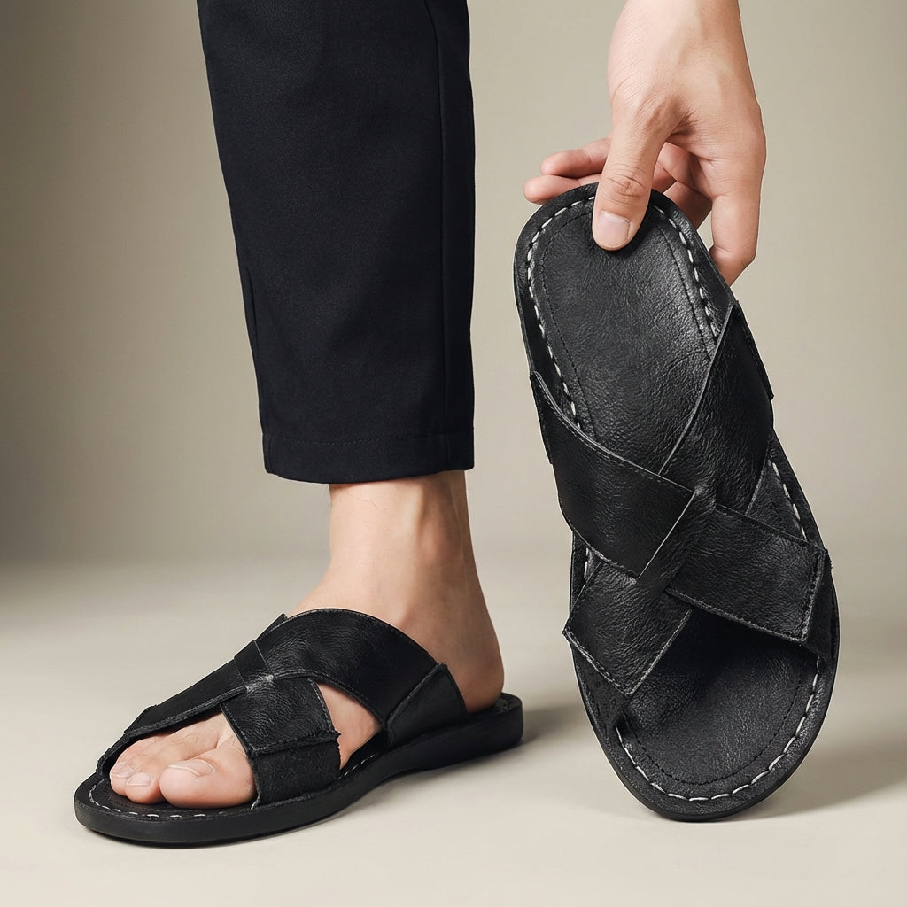 Sandales homme à brides croisées et semelle plate pour usage quotidien