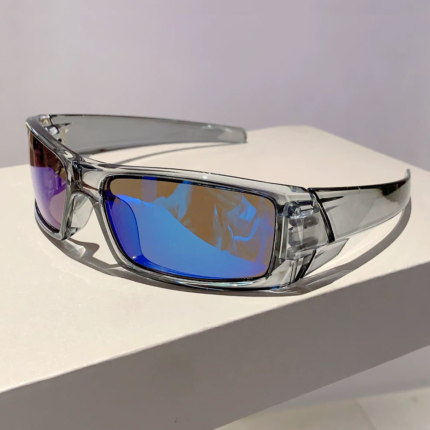 Wraparound sports sunglasses in Y2K punk style with UV400 protection, unisex