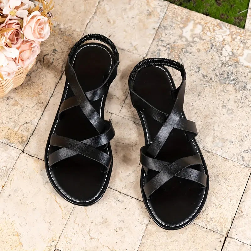 Sandales plates en PU avec brides croisées et fermeture à boucle à la cheville