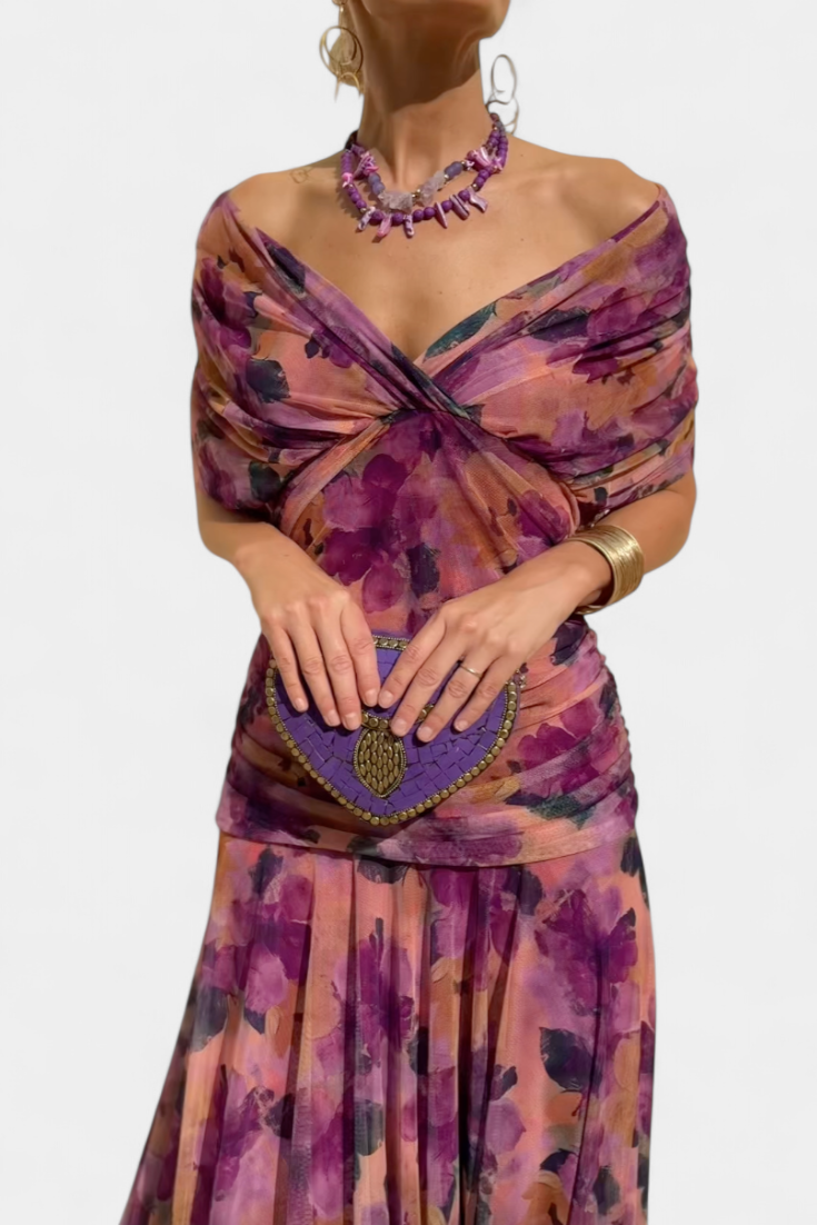 Vestido comprido para mulher — decote em V e corpo franzido — casamento