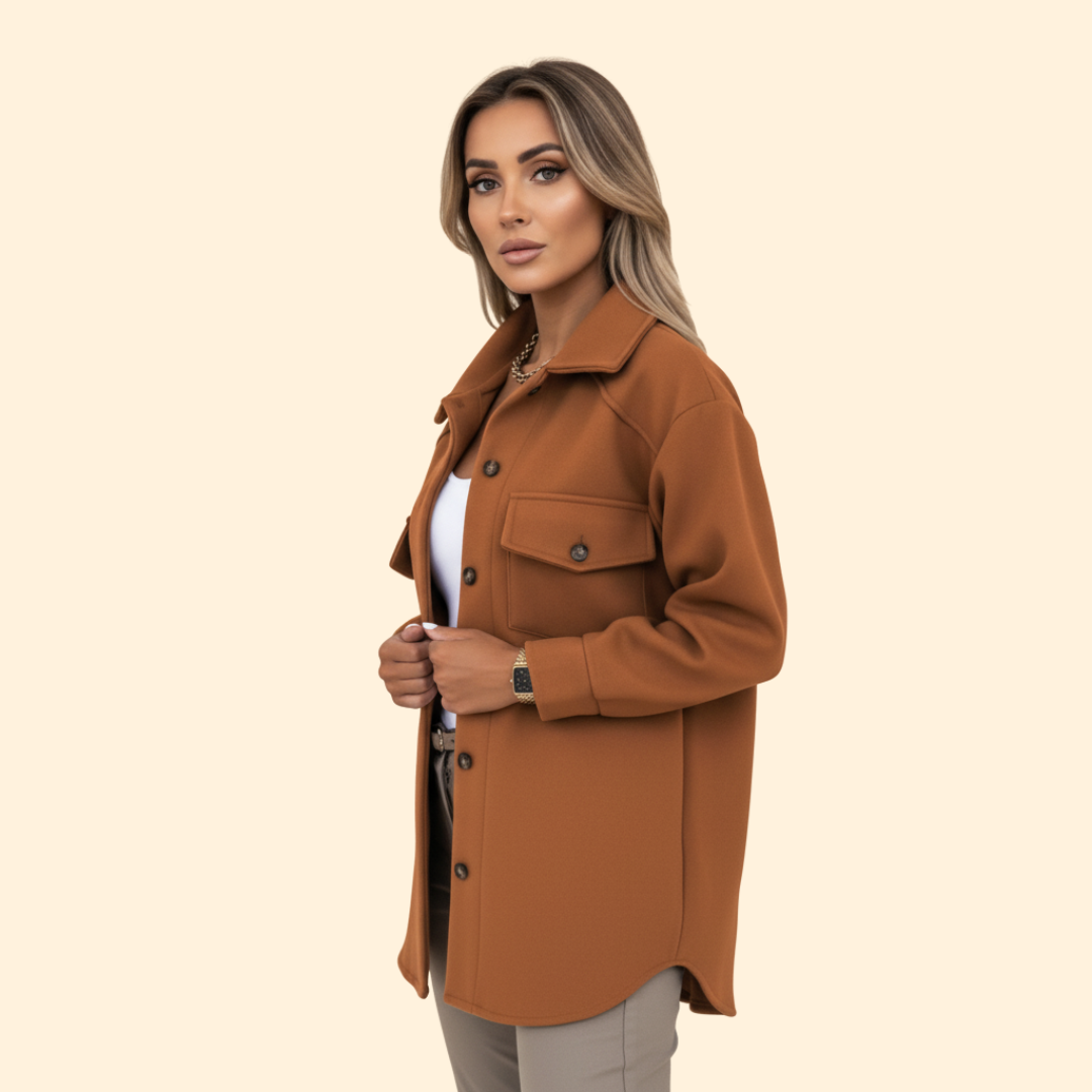 Cappotto lungo con chiusura frontale a bottoni e tasche con patta da donna