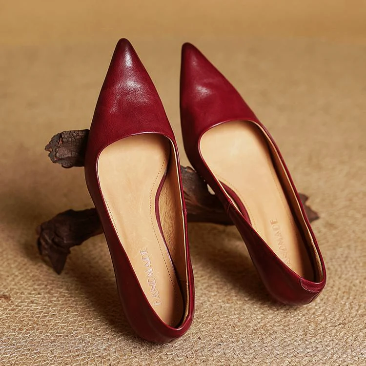 Zapatos de Salón en Cuero Genuino con Punta Fina y Tacón Kitten