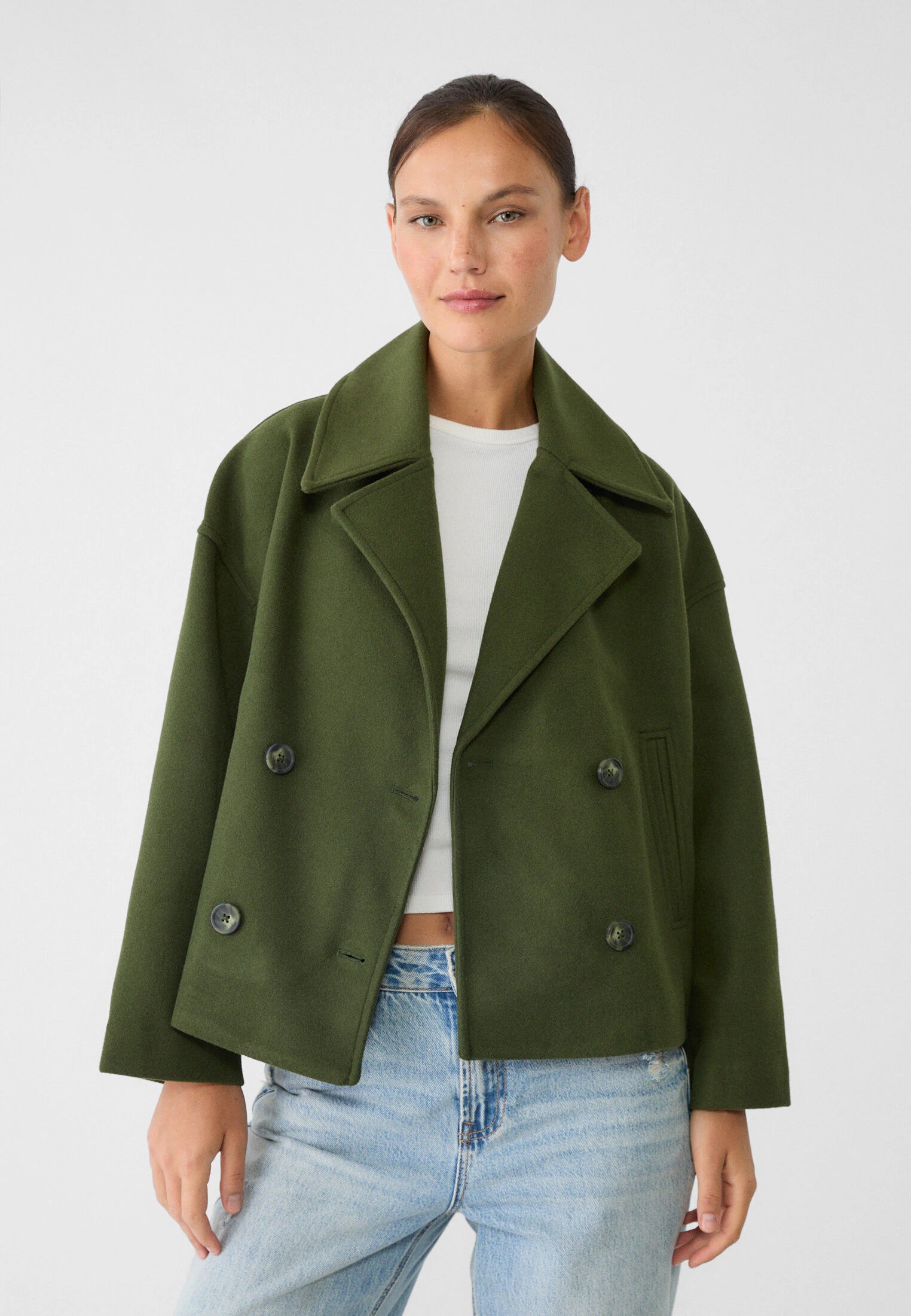 Women's short wool double-breasted jacket with lapel collar