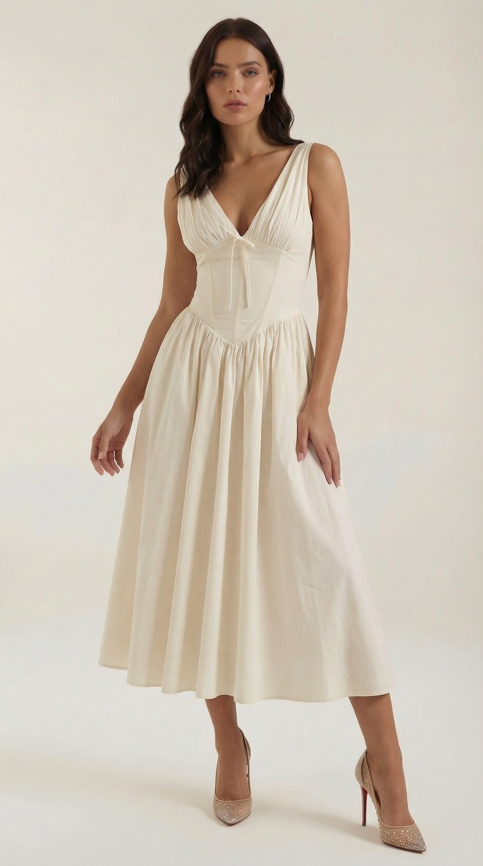 Robe midi décolletée en V profond taille haute avec dos nu pour femme