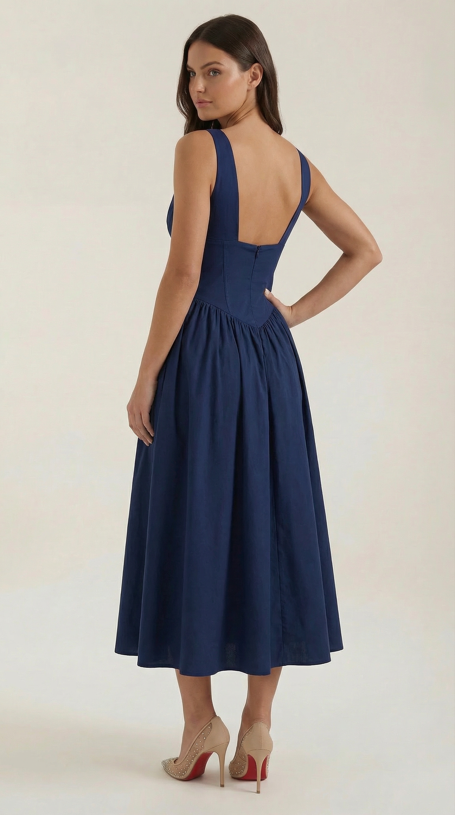 Robe midi décolletée en V profond taille haute avec dos nu pour femme