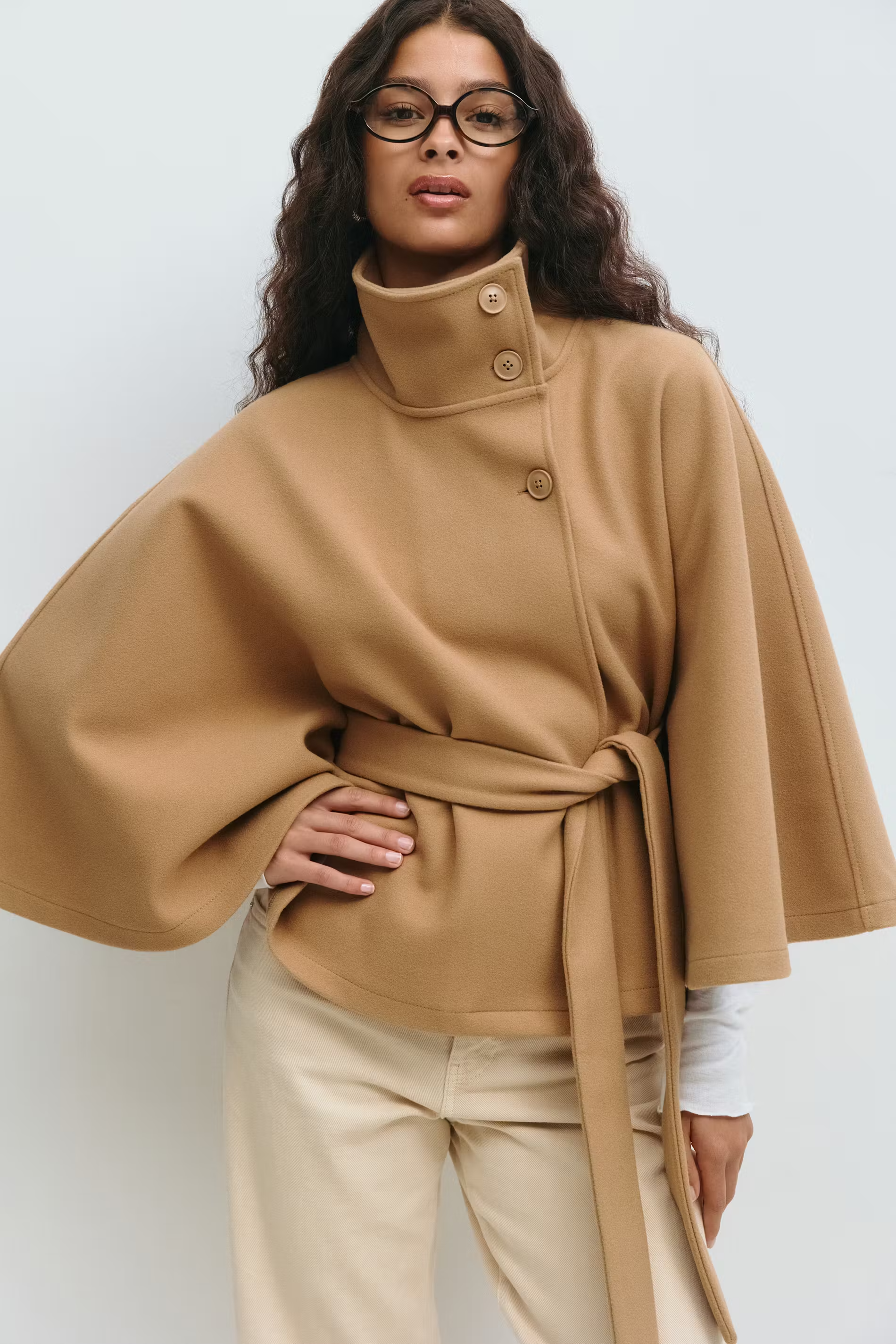 Veste cape avec col montant et ceinture ajustable pour femme