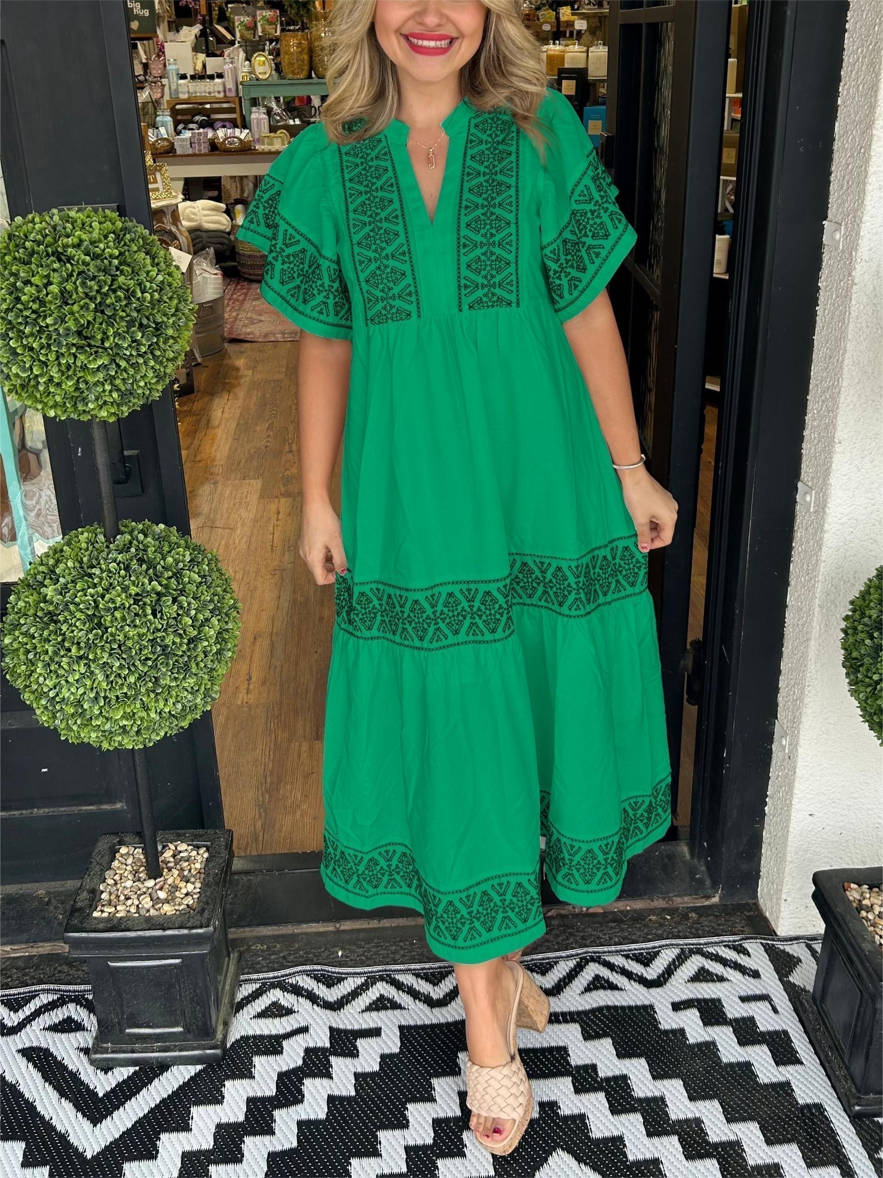 Vestido Largo Boho con Bordados y Cuello en V para Mujer