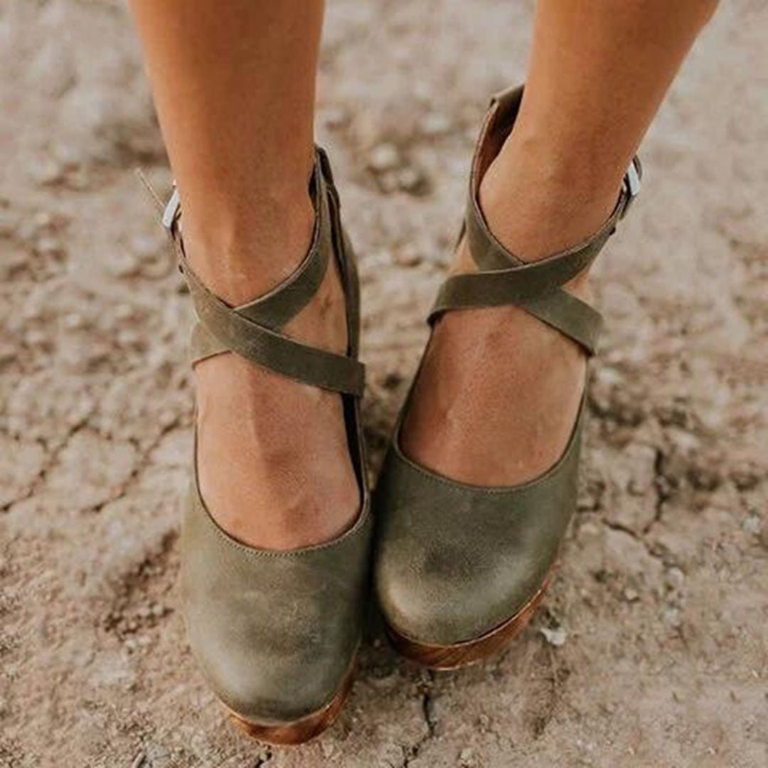 Zapatos de Cuña con Punta Cerrada y Correa Ajustable al Tobillo para Mujer