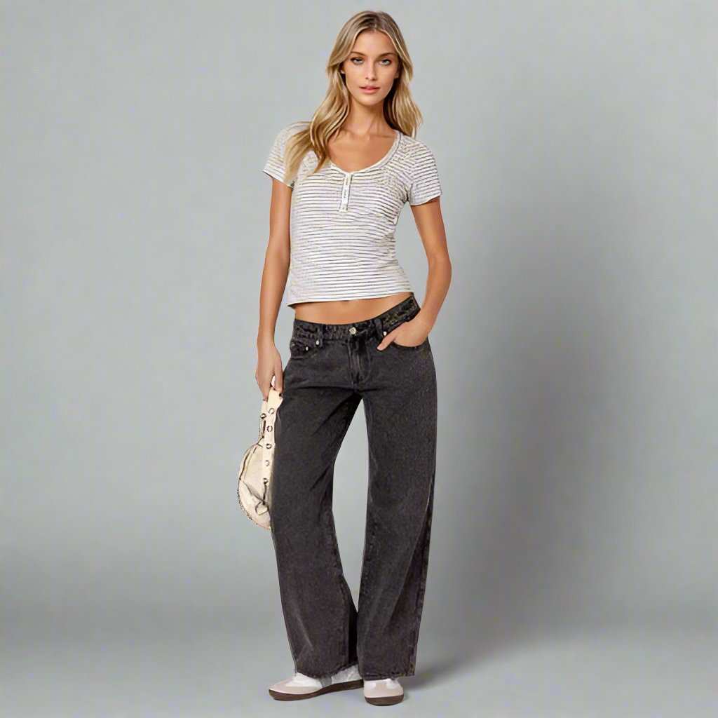 Jean droit pour femme à taille basse et denim extensible