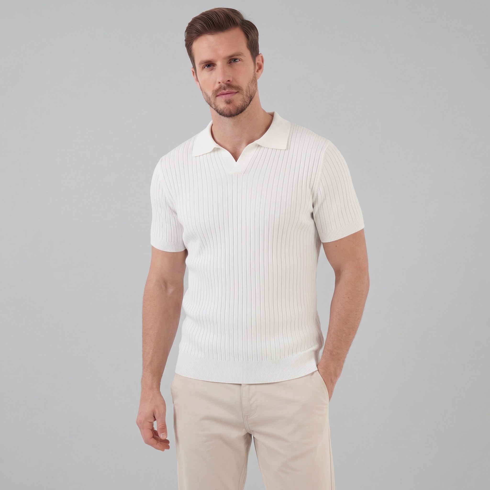 Polo para hombre de punto acanalado con cuello en v y manga corta — casual