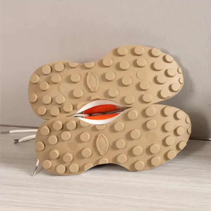 Baskets pour femme avec semelle épaisse et panneaux contrastés