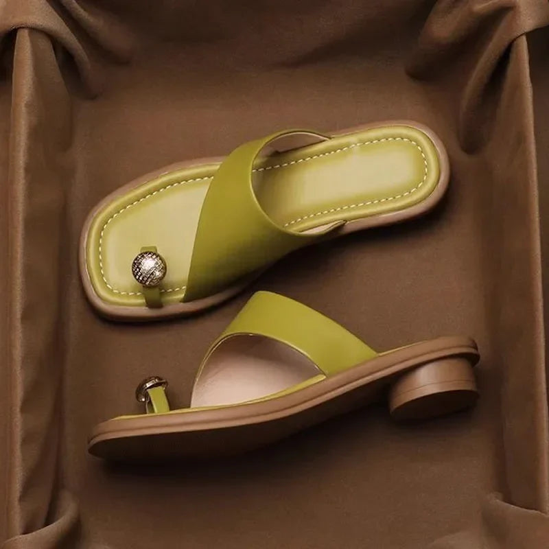 Women's leather sandals — Square toe and ring detail for summer