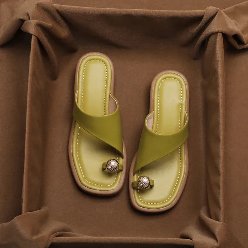 Women's leather sandals — Square toe and ring detail for summer