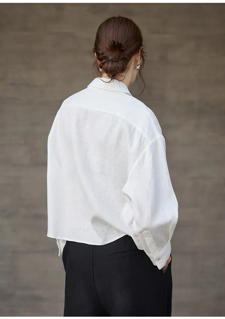 Sobrecamisa de Lino Corta para Mujer de Corte Oversize con Cuello en V y Botones