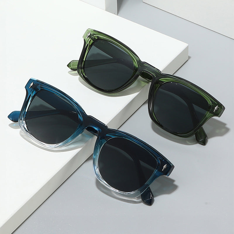 Ochelari de soare pătrați retro cu nituri și lentile degrade, protecție UV400 unisex
