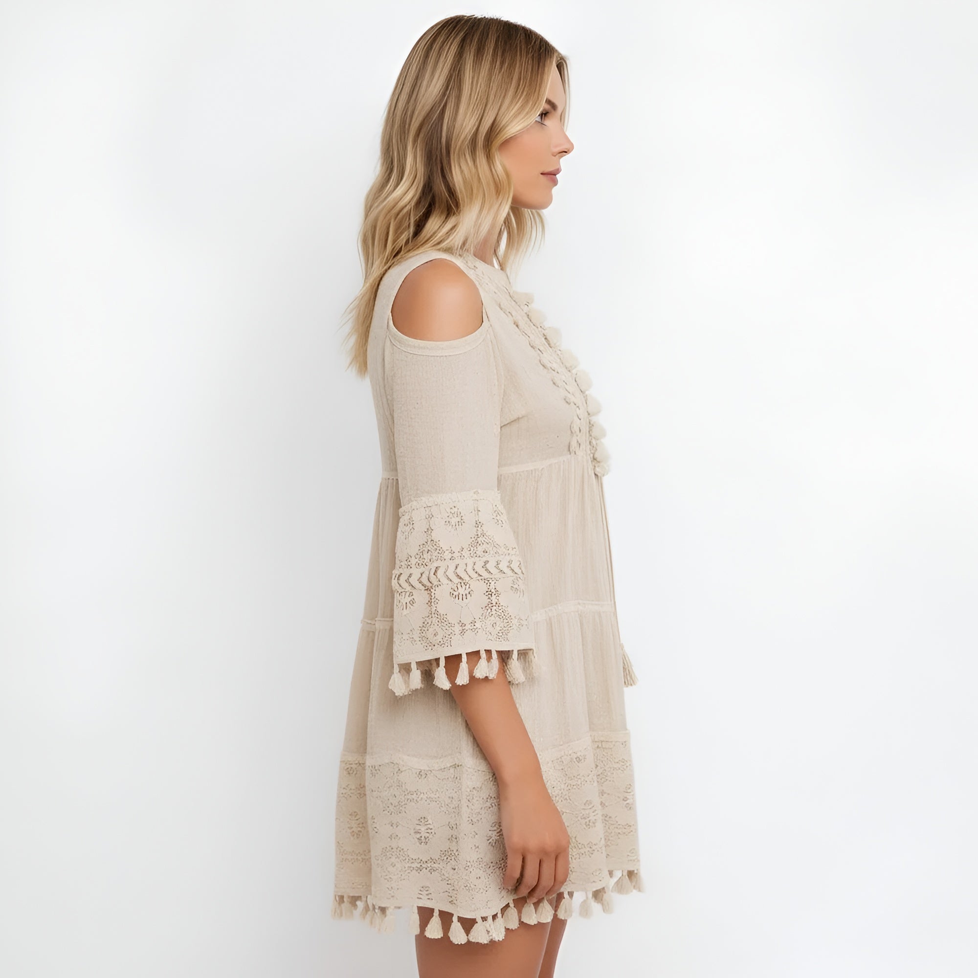 Robe courte bohème pour femme avec broderie en coton et détails à pompons