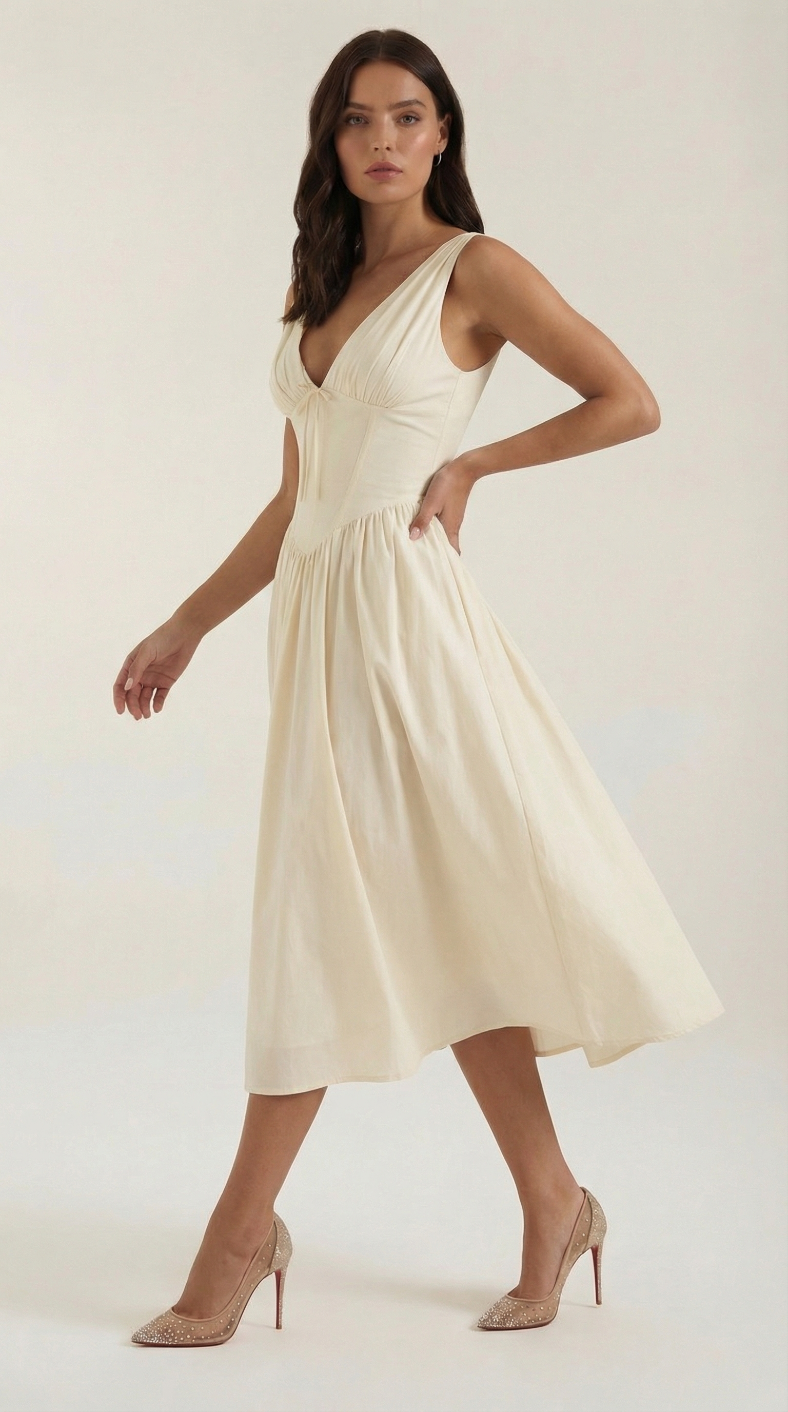 Robe midi décolletée en V profond taille haute avec dos nu pour femme