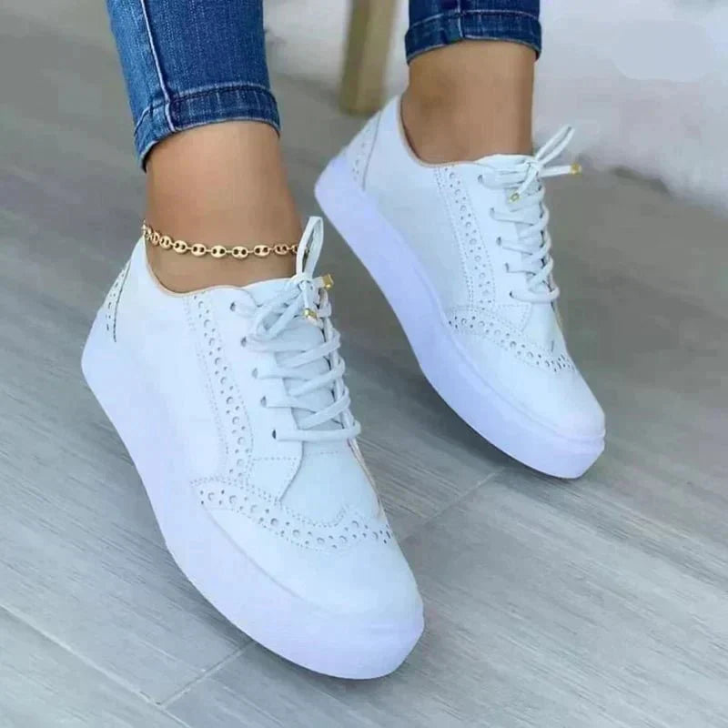 Zapatillas con cordones mujer — suela de plataforma y puntera picada